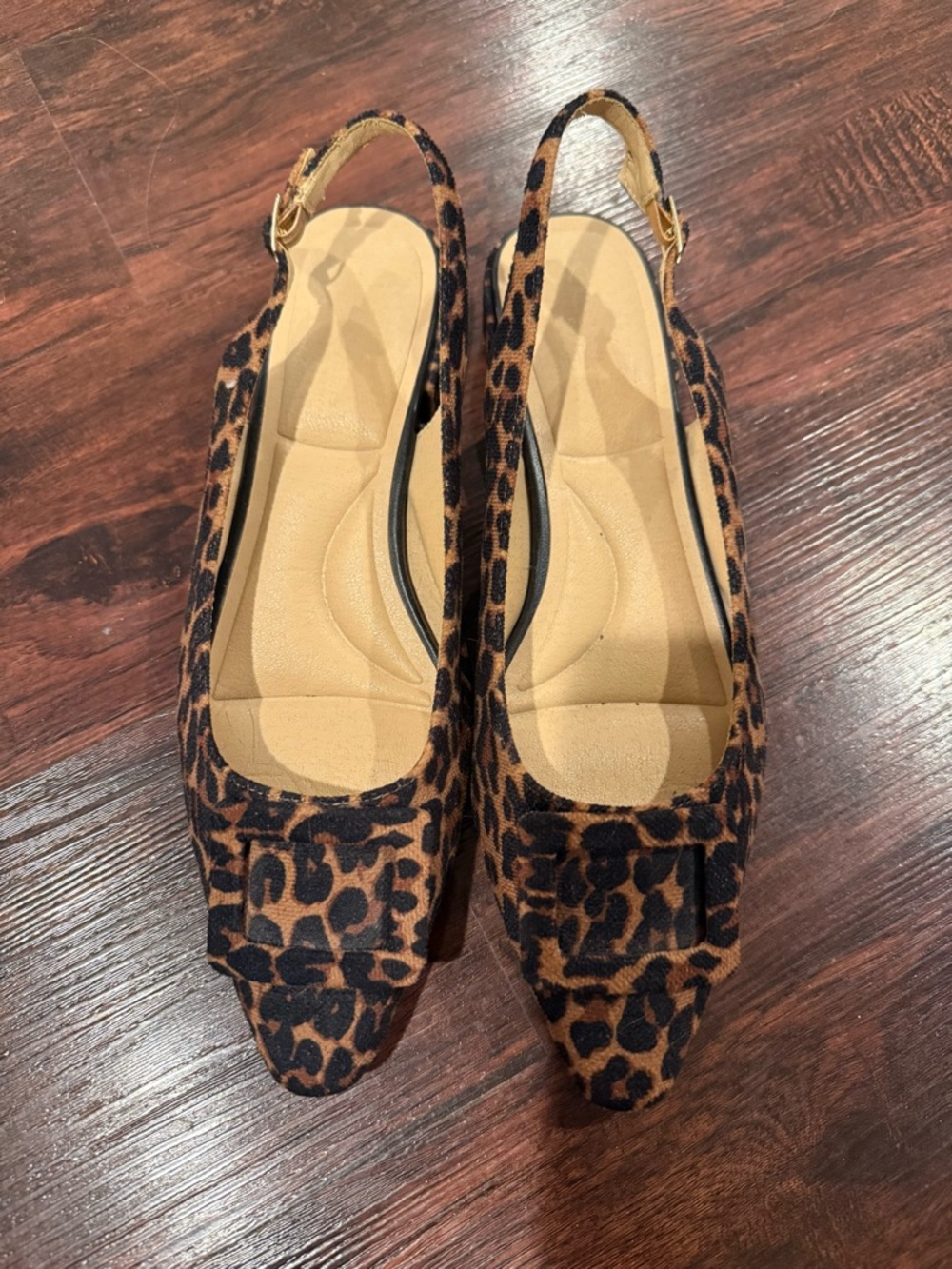 Leopard Print Slingback Flats with Buckle Accent - Brown/Black